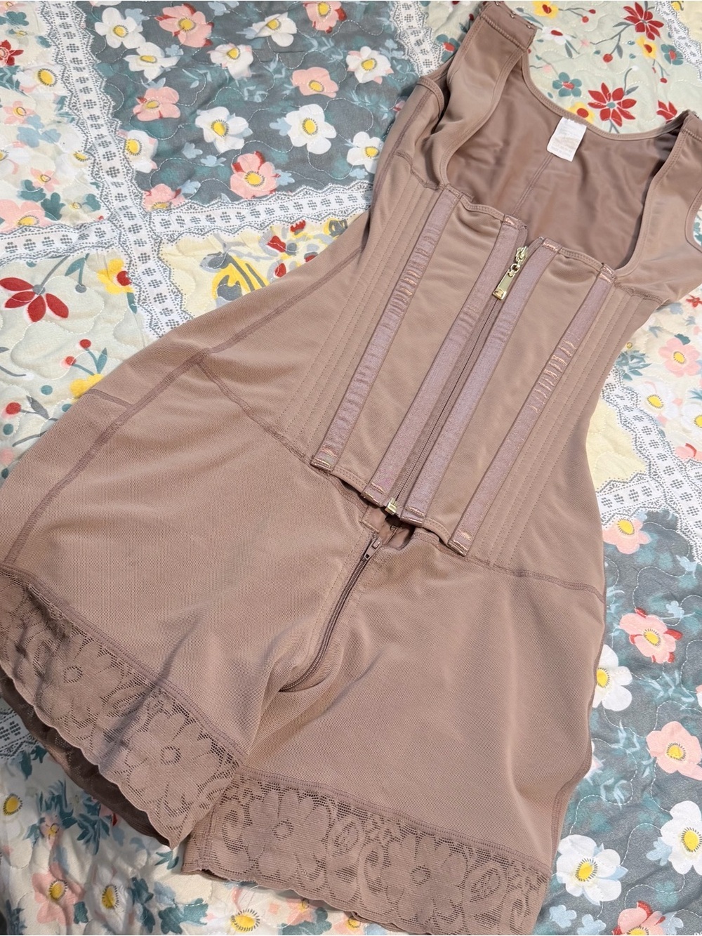 DreamyFajaNest High-Waist Corset style Shapewear XS size in Lavender tone.